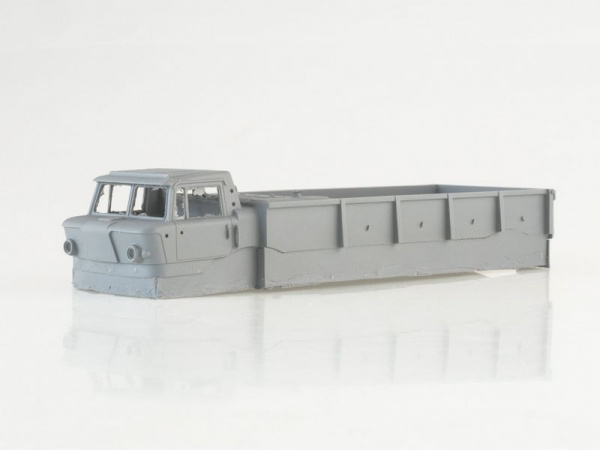 Сборная модель AVD Вездеход-Амфибия ЗИЛ-132П, 1/43 | Инномарт
