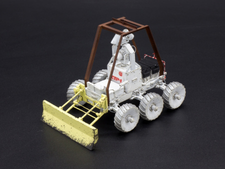 Фото Сборная модель Red Iron Models Сервисно-транспортный робот СТР-1, 1/35 | Инномарт