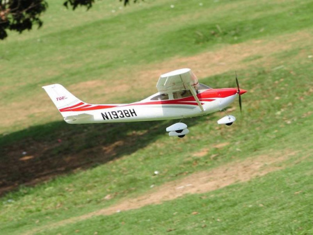 Фото Р/У самолет Top RC Cessna 182 400 class красная 965мм 2.4G 4-ch LiPo RTF | Инномарт